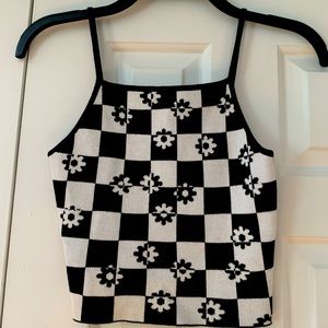 UO black and white flower top